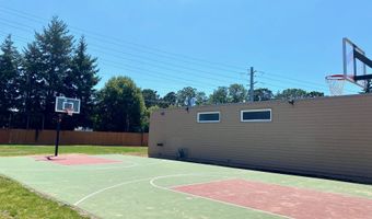765 SW LIBERTY BELL Dr 209, Beaverton, OR 97006