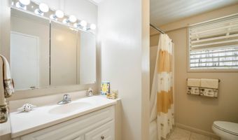1469 Humuula St, Kailua, HI 96734