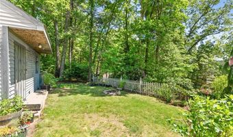 107 Spring Grove Rd, Glocester, RI 02814