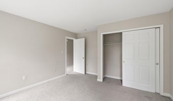 24674 PEACH ORCHARD Ln, Aldie, VA 20105