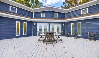 2543 Harbor View Rd, Camden, SC 29020