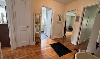 422 E Savannah St, Calhoun Falls, SC 29628