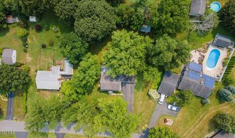 9 Sunset Dr, Altamont, NY 12009