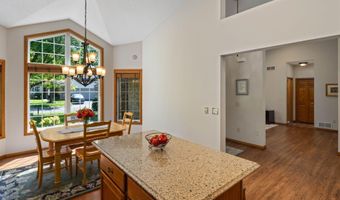 12755 Falcon Ct, Apple Valley, MN 55124
