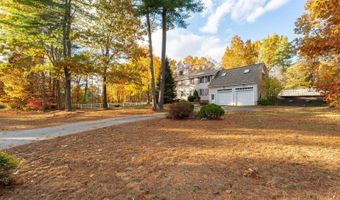 27 Arabian Way, Chester, NH 03036