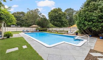 471 Annaquatucket Rd, North Kingstown, RI 02852