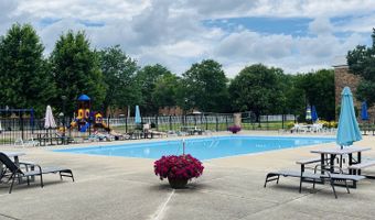 1511 N Windsor Dr 206, Arlington Heights, IL 60004