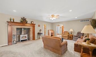 852 Stone Creek Blvd, Ashland, OH 44805