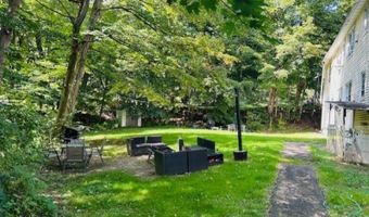 30 Andrea Dr 7, Alloway, NJ 07462