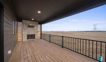 1517 W Autumn Cir, Brandon, SD 57005