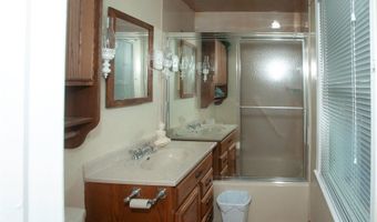 4020 Douglas Ave, Des Moines, IA 50310