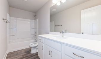 712 Meadow Rd, Adel, IA 50003