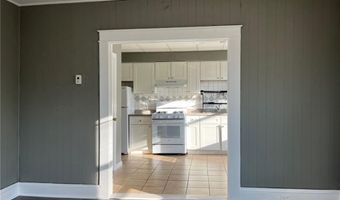 70 Oliver St 3f, Bristol, RI 02809