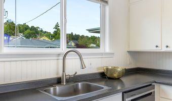 758 FLORENCE Ave, Astoria, OR 97103