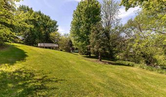 2665 Sun Rdg, Asbury, IA 52002