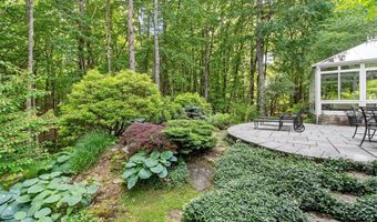 277 Main St, Bolton, MA 01740