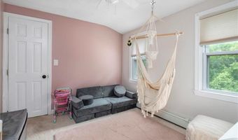 5 Harding St, Coventry, RI 02816
