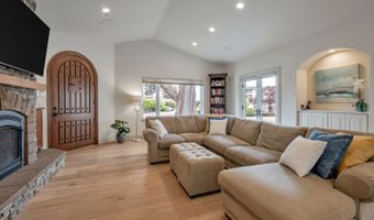 505 Cliff Dr, Aptos, CA 95003