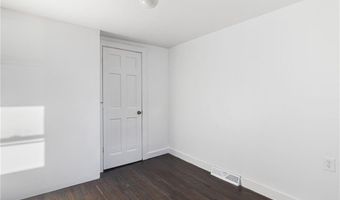 1609 W Main Rd, Middletown, RI 02842