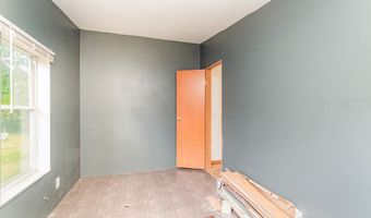 2065 S Meridian Rd, Midland, MI 48626