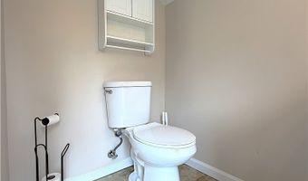 241 East Ave, Akron, NY 14001