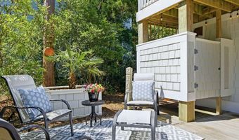 18 Three Flipper Trl, Bald Head Island, NC 28461