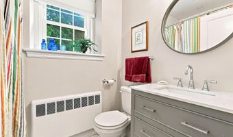 49 W SKIPPACK Pike, Ambler, PA 19002