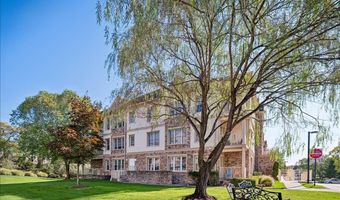 28 N De Baun Ave 208, Airmont, NY 10901