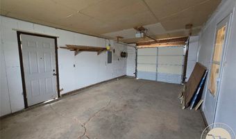 302 S 8th St E, Baker, MT 59313