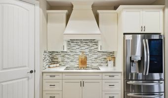 117 Crescent Rdg, Adkins, TX 78101