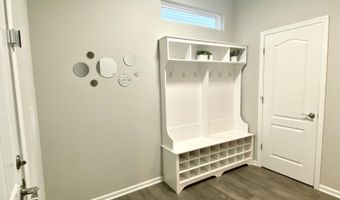 2835 Dillon Dr, Ann Arbor, MI 48105