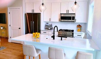 80 Baxter St, Boston, MA 02127