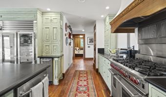 3721 SISKIYOU Hwy, Ashland, OR 97520