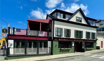 5 John St 2, Bristol, RI 02809