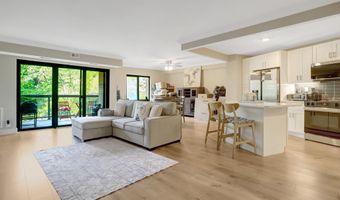 205 YOAKUM Pkwy 314, Alexandria, VA 22304
