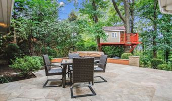 2322 S PIERCE St S, Arlington, VA 22202