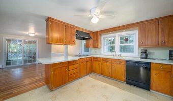 130 Austin Rd, North Kingstown, RI 02852