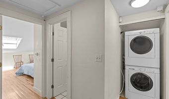 35 Nonantum St C, Boston, MA 02135