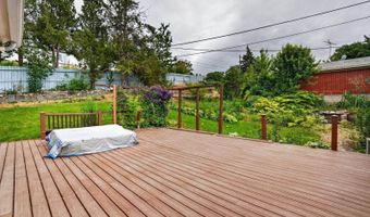 623 Bannock Ave, American Falls, ID 83211