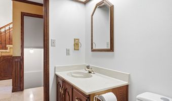 1501 E MAPLE HILLS Dr S, Bountiful, UT 84010