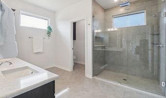 165 Rolling Bend Rd, Alvord, TX 76225