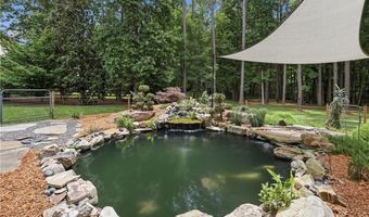 127 Laurel Ridge Dr, Alpharetta, GA 30004