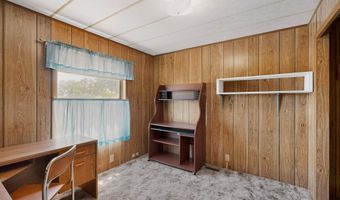 2135 Winchester Dr, Bosque Farms, NM 87068