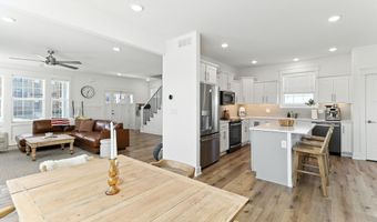 1811 SW Westview Dr, Ankeny, IA 50023