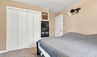 959 North St, Anoka, MN 55303