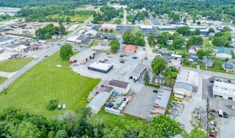 1712 S Wayne Ave, Auburn, IN 46706