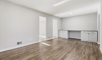 19 ROE Ln, Arnold, MD 21012