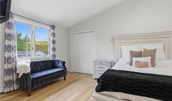 5 Aurora Dr, Cumberland, RI 02864