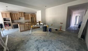 1176 Duke Dr, Bauxite, AR 72011