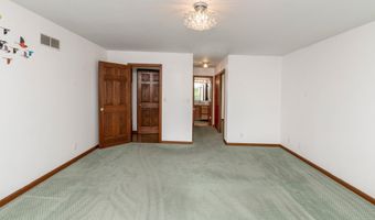 9382 Royal Oak Dr, Alexandria, KY 41001